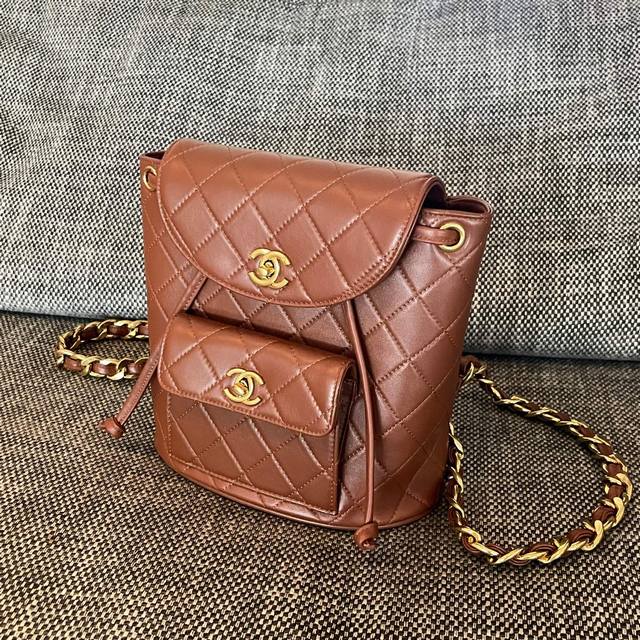 Chanel Vintage Duma 双肩包 尺寸:28X9X30Cm