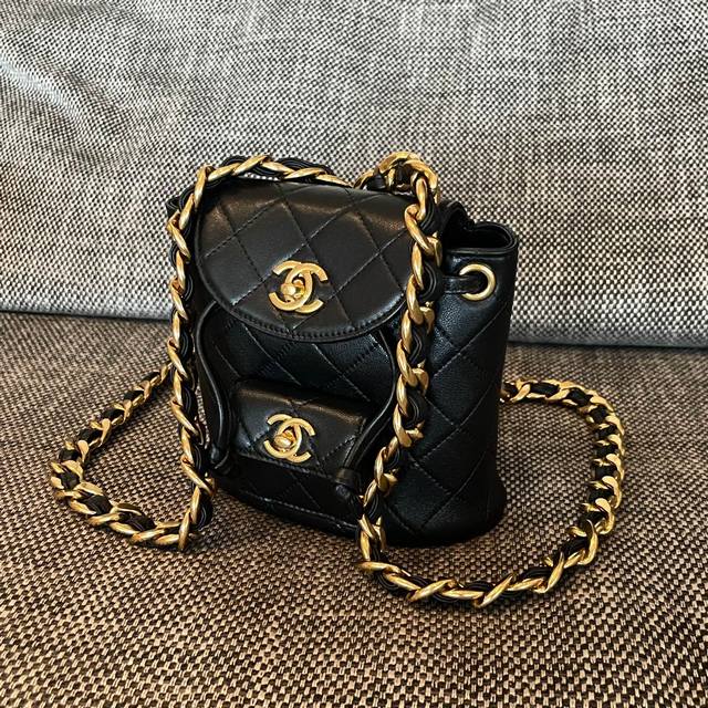 Chanel Vintage Duma 双肩包 尺寸:17X7X15Cm