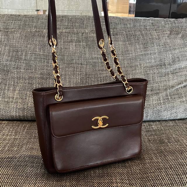 Chanel Vintage 奶粉包 尺寸:26X10.5X22Cm