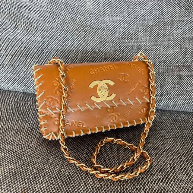 Chanel Vintage树脂皮链条包 尺寸:25X6X14Cm