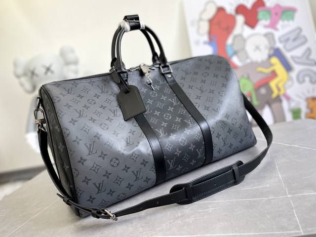 顶级原单 M45392 Keepall 50旅行袋 配肩带 此款与日本设计师藤原浩合作设计的keepall 旅行袋融汇品牌传统元素 Monogram花纹 与充满