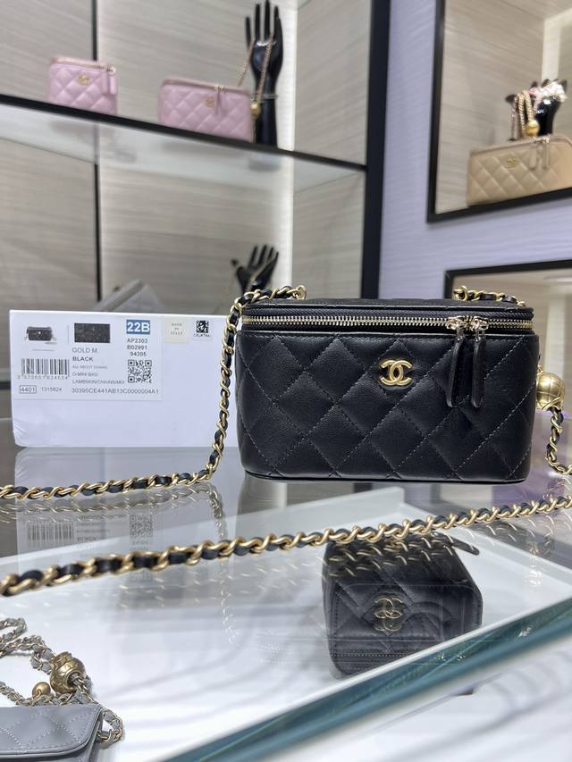 Chanel：新款：可调节链条 长方金球链子盒 A 3Y9700