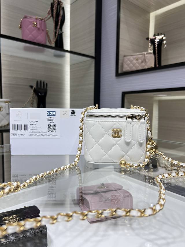 Chanel：新款：可调节链条 小号经典链子盒 A P1447Y9610