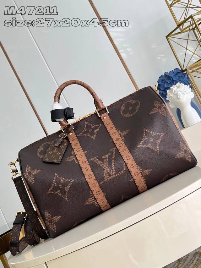 顶级原单复刻m47211 本款 Keepall Bandoulière 45 旅行袋为 Monogram Giant 涂层帆布搭配 Monogram Rever