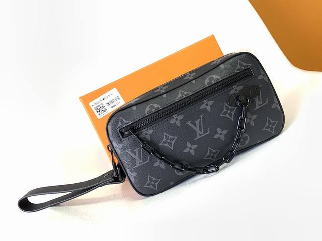 正品级 M68321 黑花m55703 压花顶级原单 春夏秀场为 Virgil Abloh 设计的 Pochette Volga 手拿包揭开面纱。Monogra