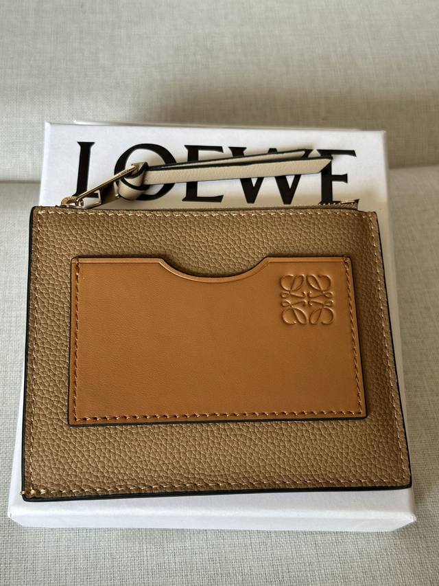 原厂皮 Loewe最卡包a02黑色 太妃糖 尺寸12-10Cm全套包裝