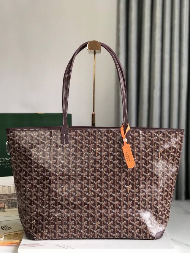 正品级 Goyard 戈雅 经多次研究与改良，不断提升面料与皮质，全方位独家定制只为不断达到客户的高品质要求 如果你担心没拉链的安全性不够高、那么拉链款的托特包