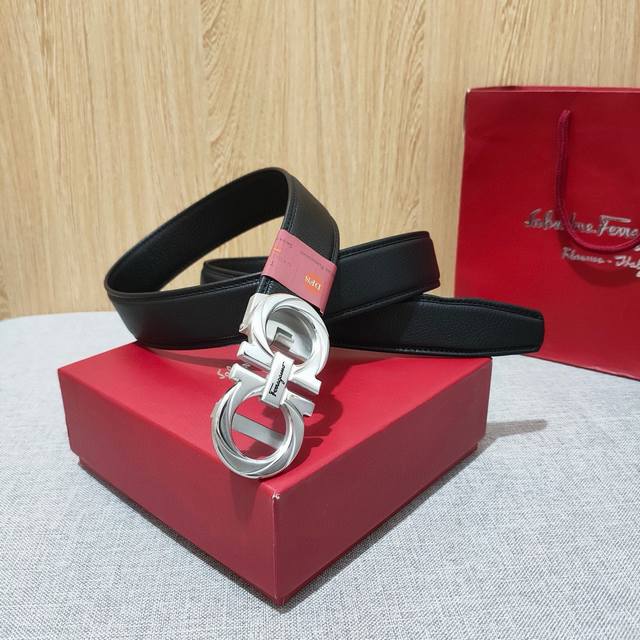 Ferragam菲拉格慕 内置nfc防伪芯片查验，男士自动扣平滑款 宽度3.5Cm，精品钢质五金，搭配双面头层牛皮腰带 包边工艺，长度可自由裁剪