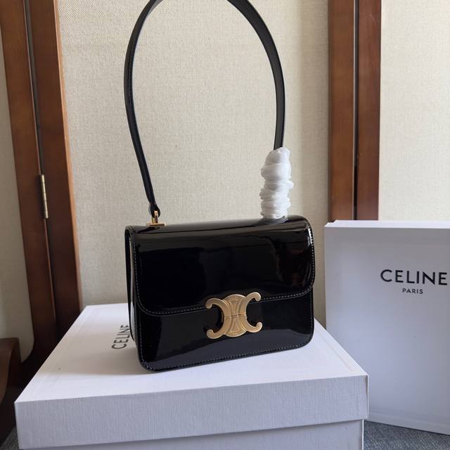 Celine24｜Teen Garance漆面牛皮革手袋- 极致丝滑新品Garance Celine的黄金60年代，一定要拥有的漆皮手袋 -恰到好处的精致感，纯